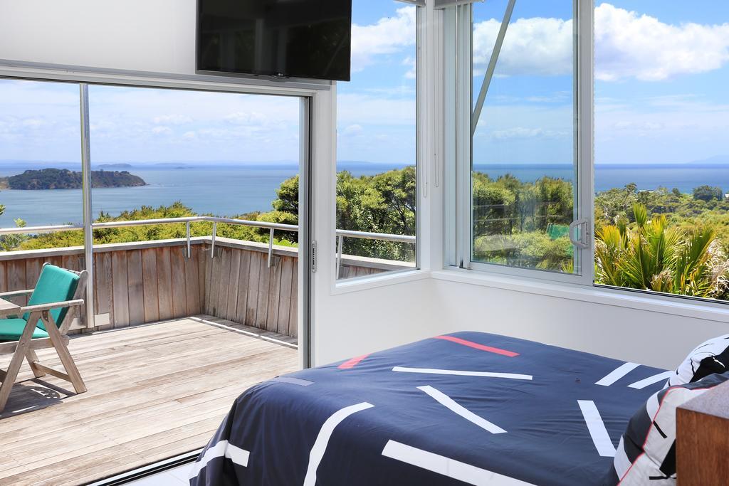 Апартаменты The Nikau Loft Onetangi Экстерьер фото